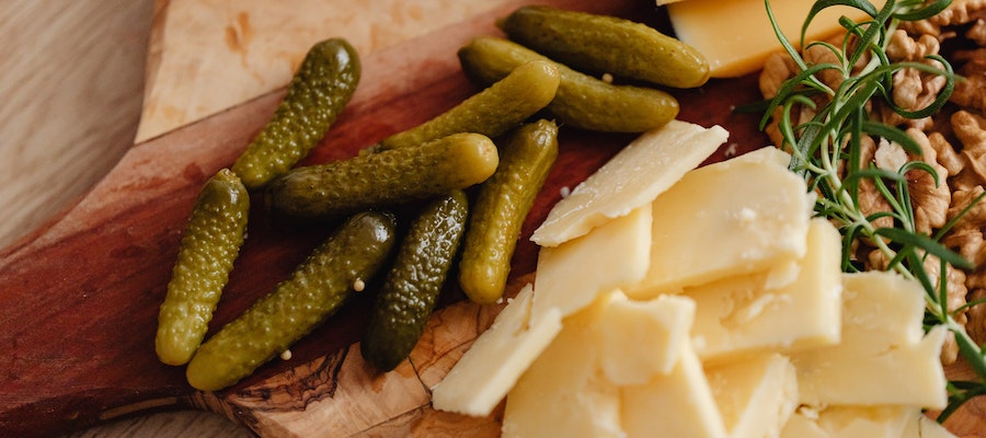 beneficios de los pepinillos en vinagre 
